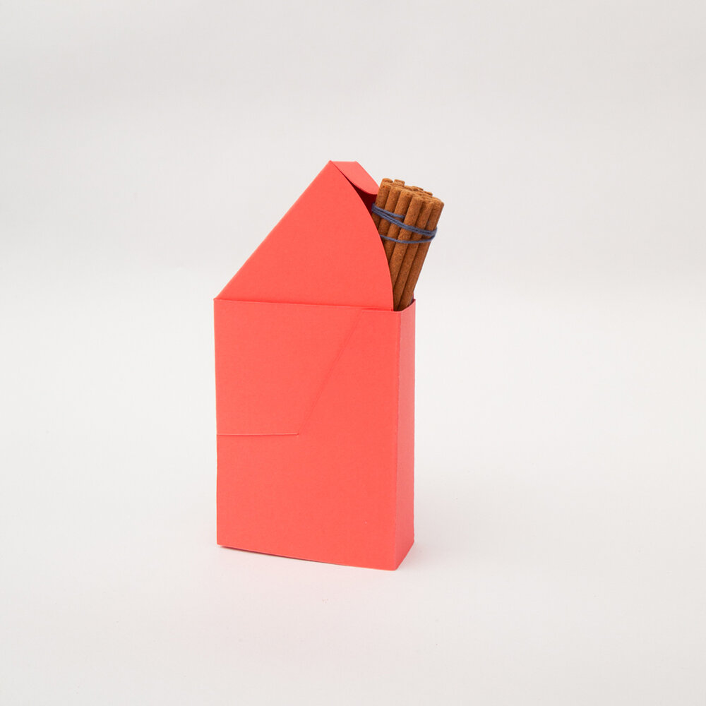 Mockup Emilio Scolari Gayarama scatola scatolina astuccio automontanti plotter fustella digitale packaging innovazione made in italy cartotecnica su misura aziende